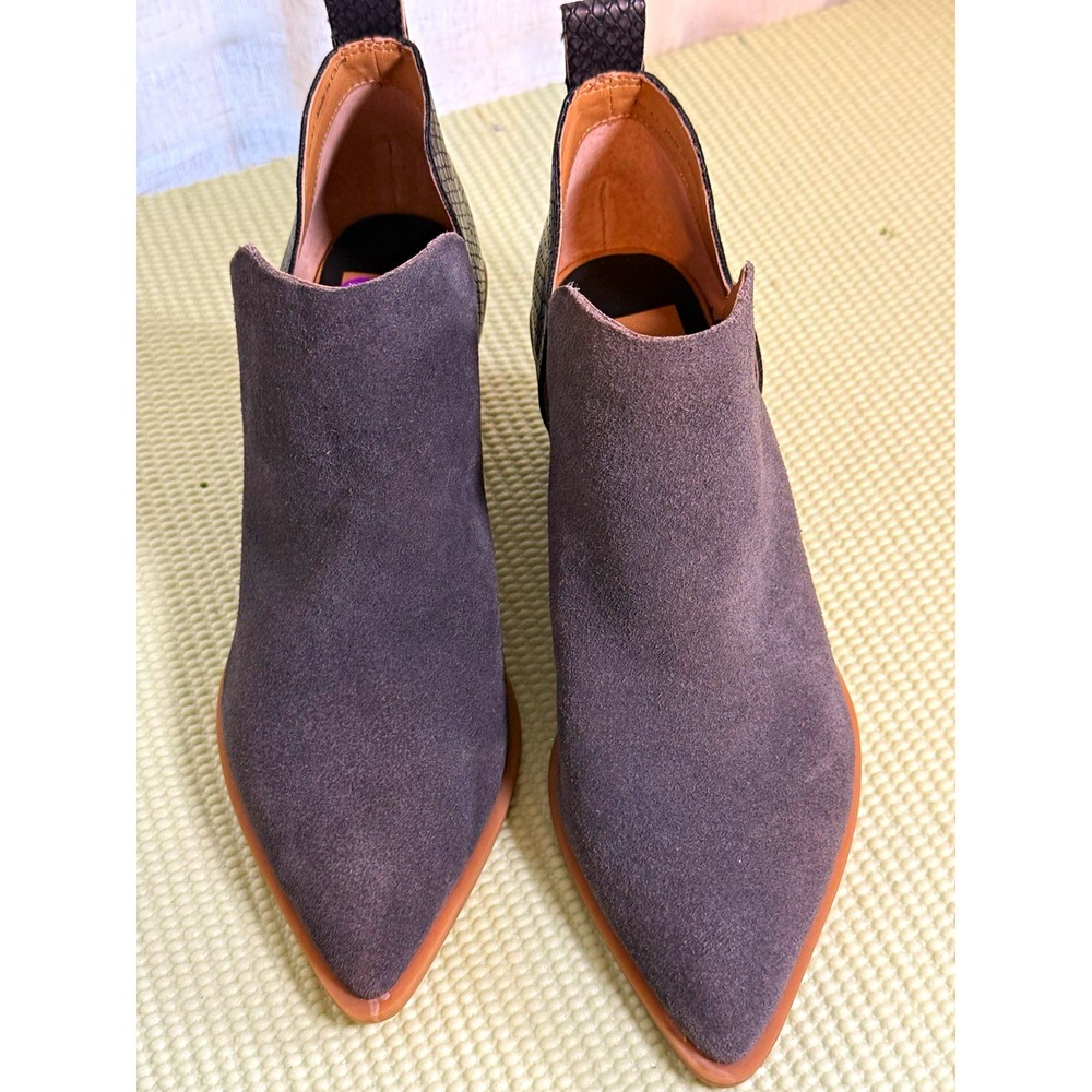 Dolce Vita Gray Suede Chelsea Ankle Boots Snakeskin Pointed Toe Slip On 6.5 Fall